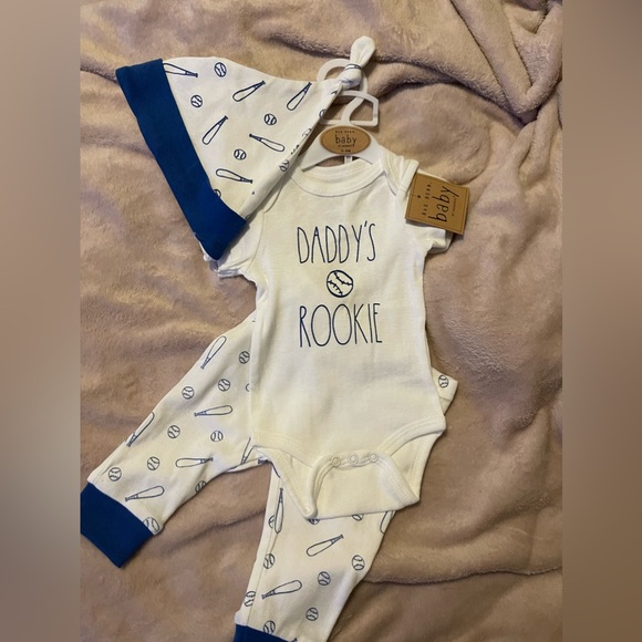 Daddy’s rookie ⚾️🥎 Rae Dunn kids outfit - Picture 1 of 2